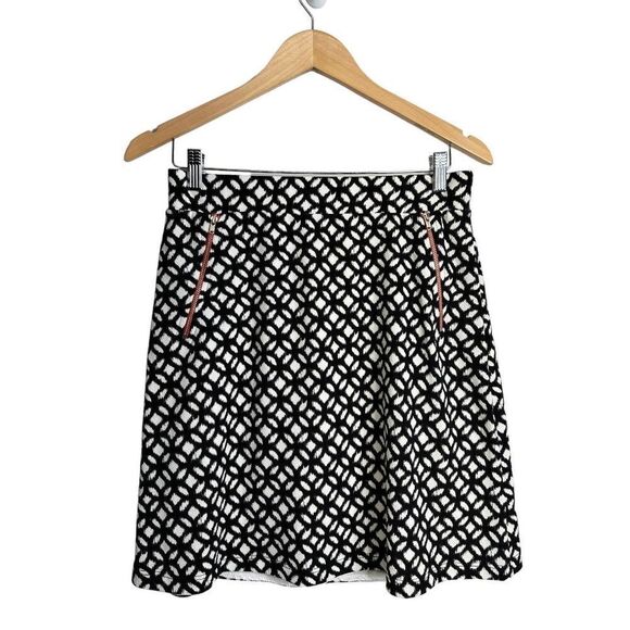 Le lis Skirt Womens Geometrical A-line Black/White‎ Mini Size Medium Petite - Picture 1 of 9